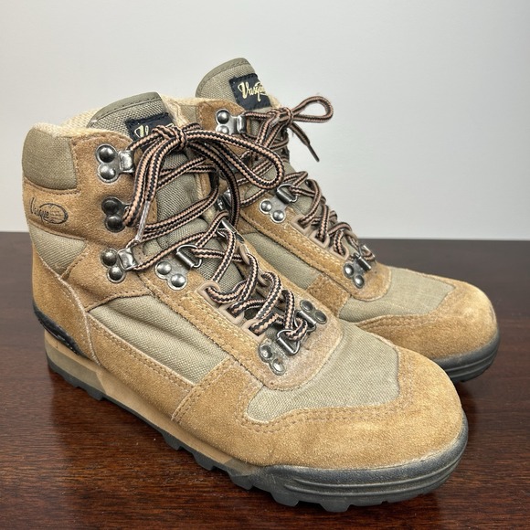 Vasque Shoes - Vasque Boots Womens Sz 8 Hiking Lace Up Ankle Bootie 7583 Brown Suede Comfort